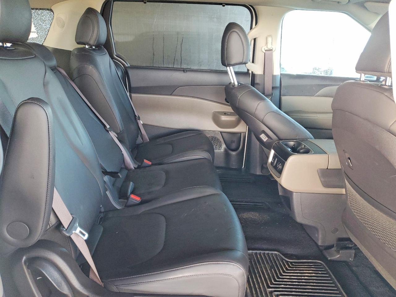 2025 KIA Carnival