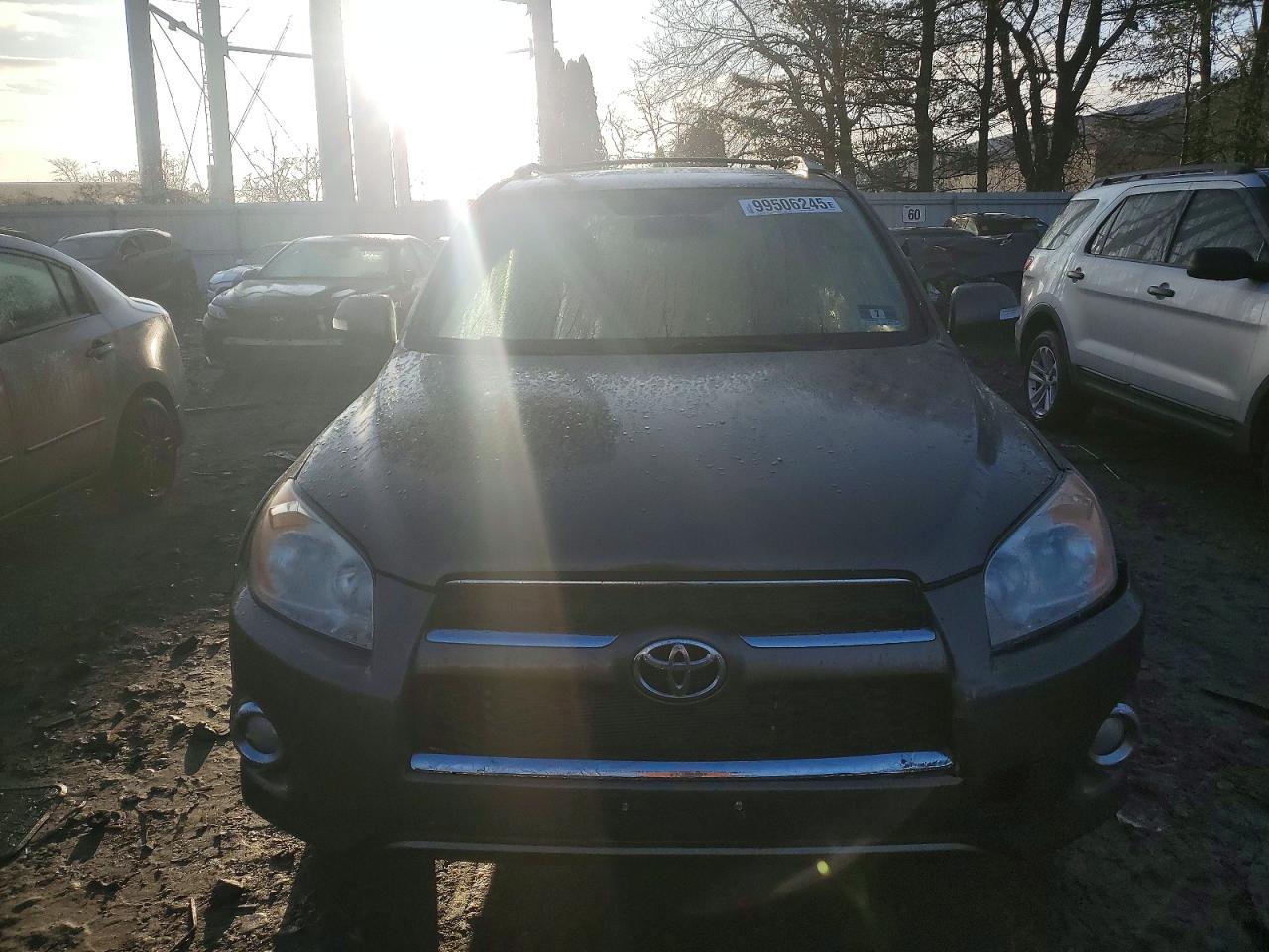 2011 TOYOTA RAV4