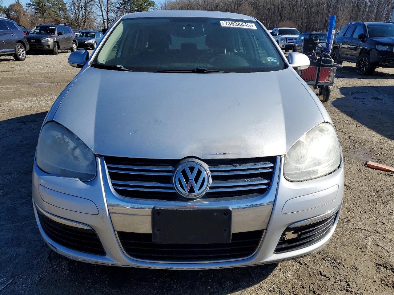 2010 VOLKSWAGEN JETTA