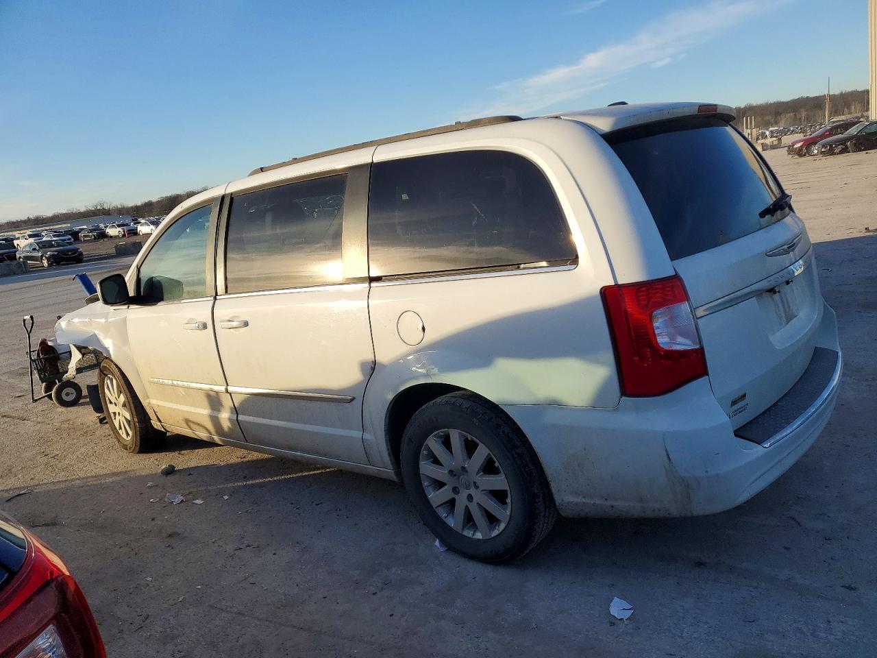 2016 CHRYSLER Town & Country