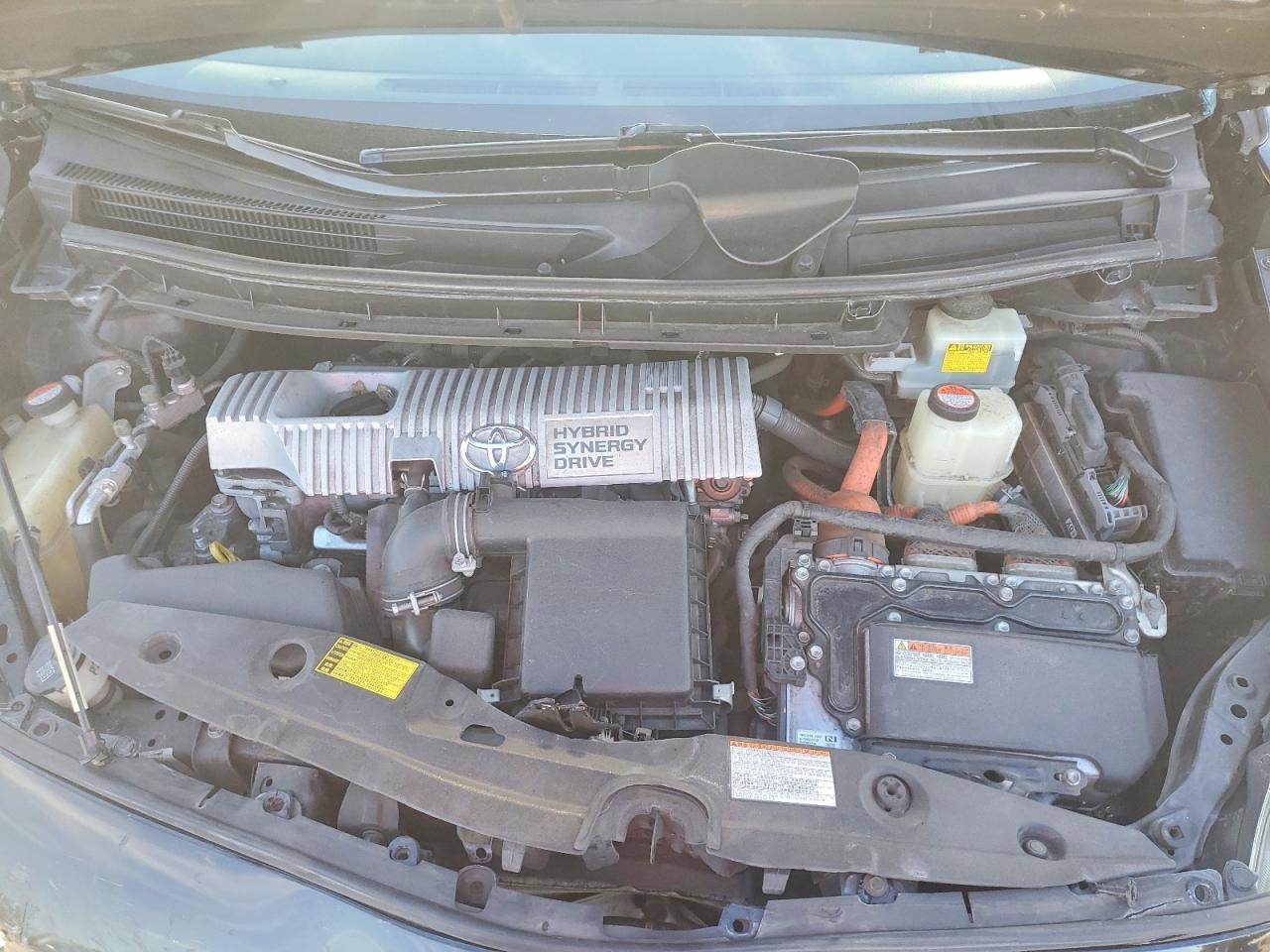 2015 TOYOTA PRIUS