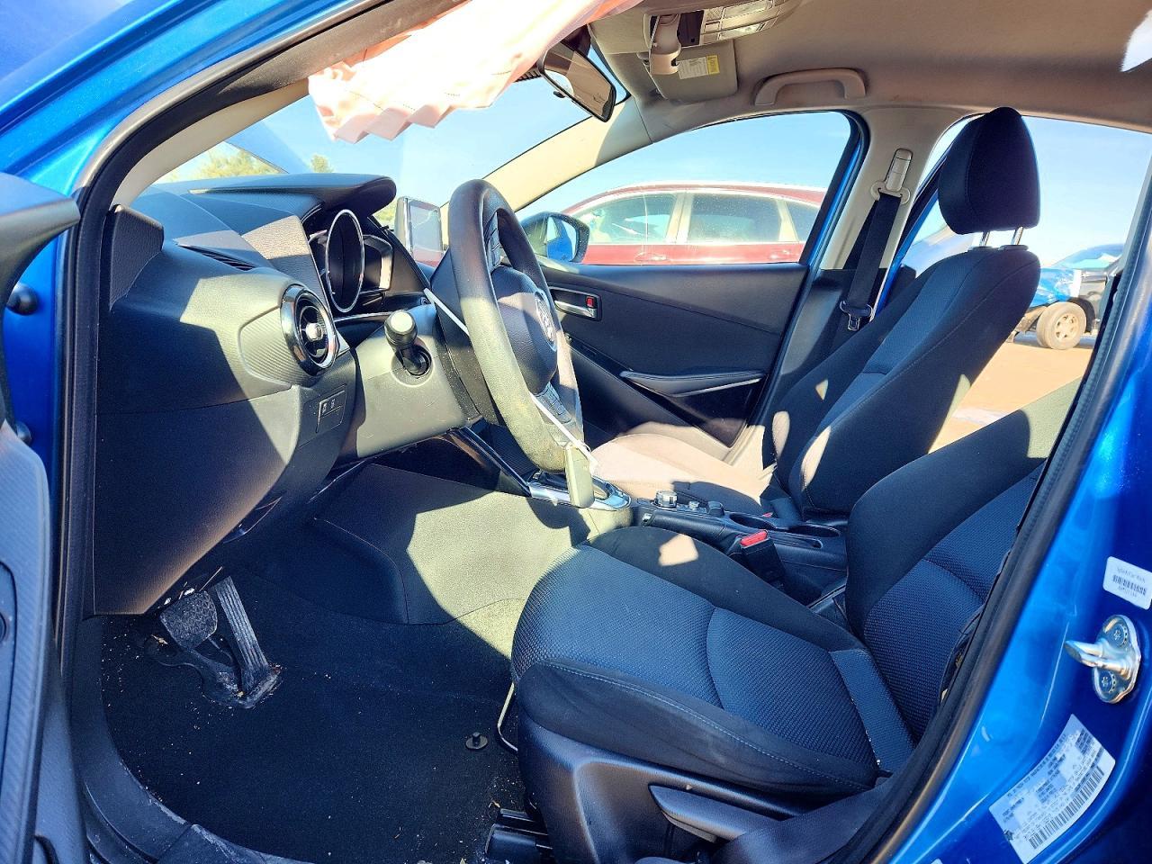 2017 TOYOTA YARIS