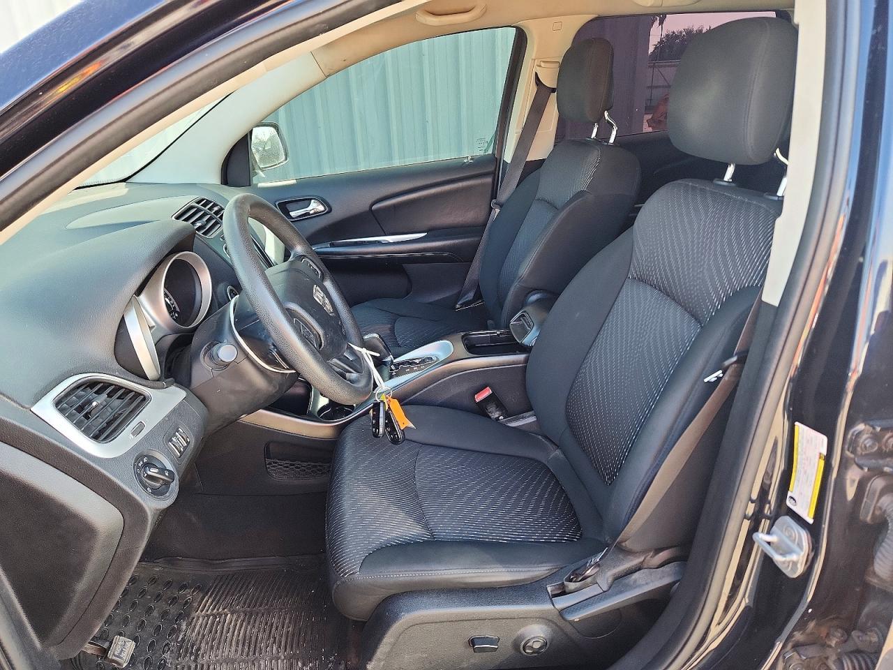 2011 DODGE JOURNEY