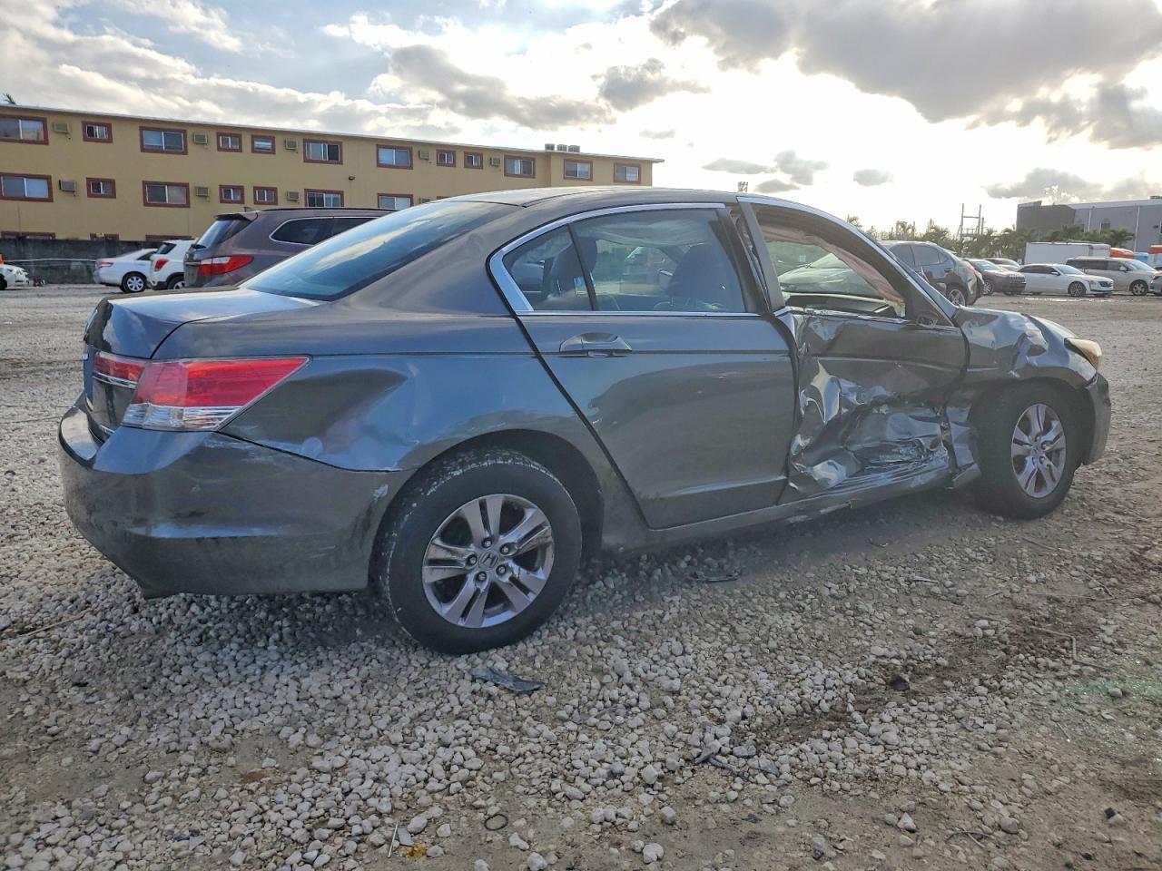2012 HONDA ACCORD