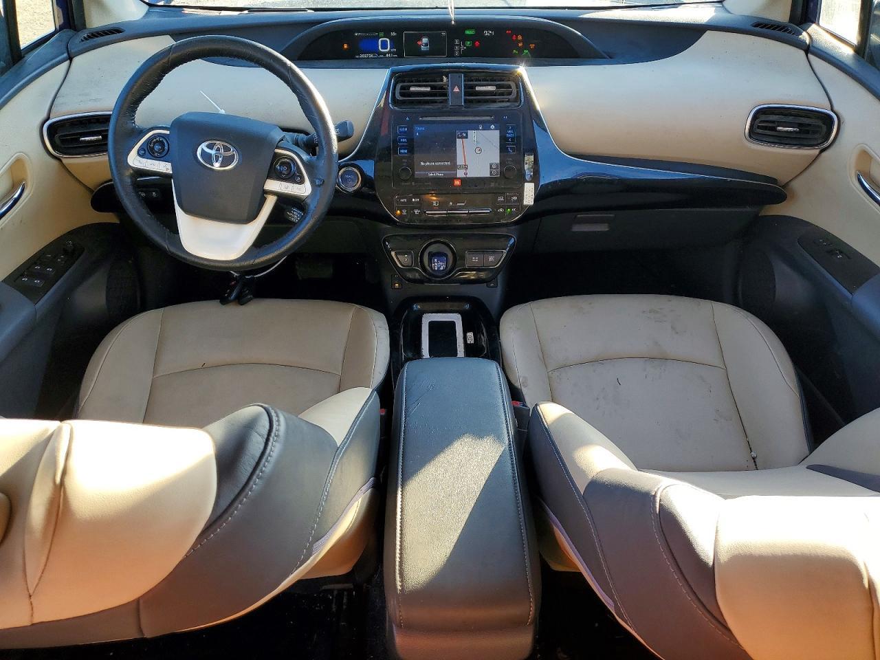 2016 TOYOTA PRIUS