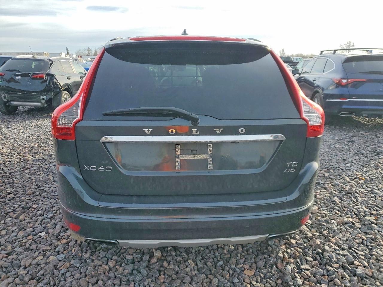 2016 VOLVO XC60