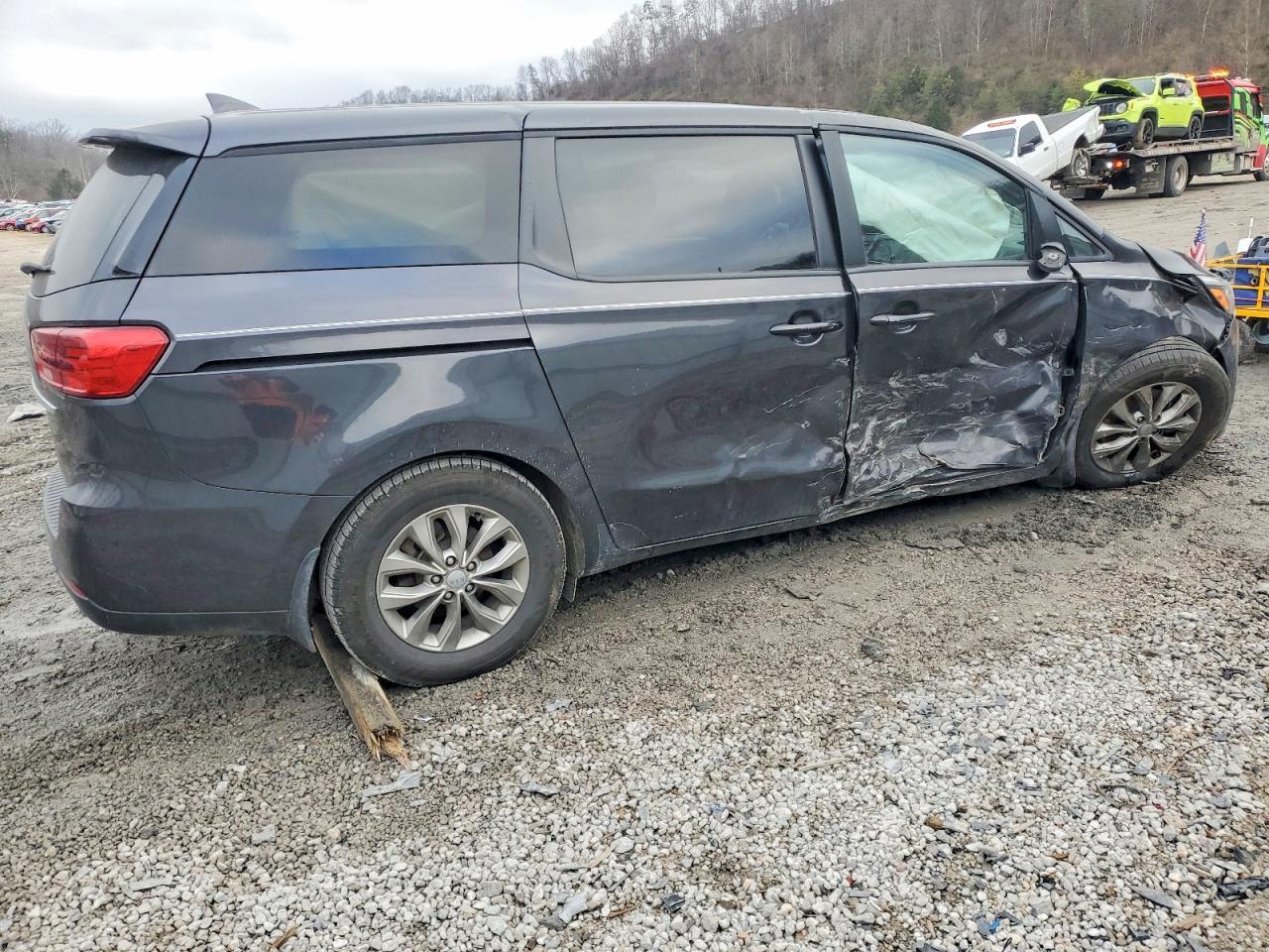 2021 KIA SEDONA