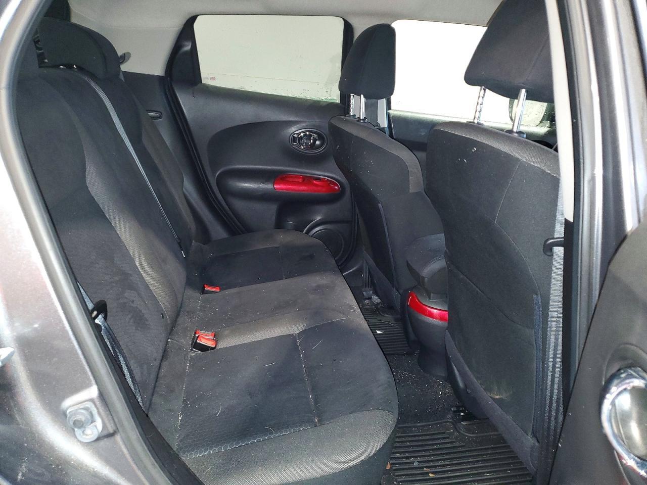 2015 NISSAN Juke