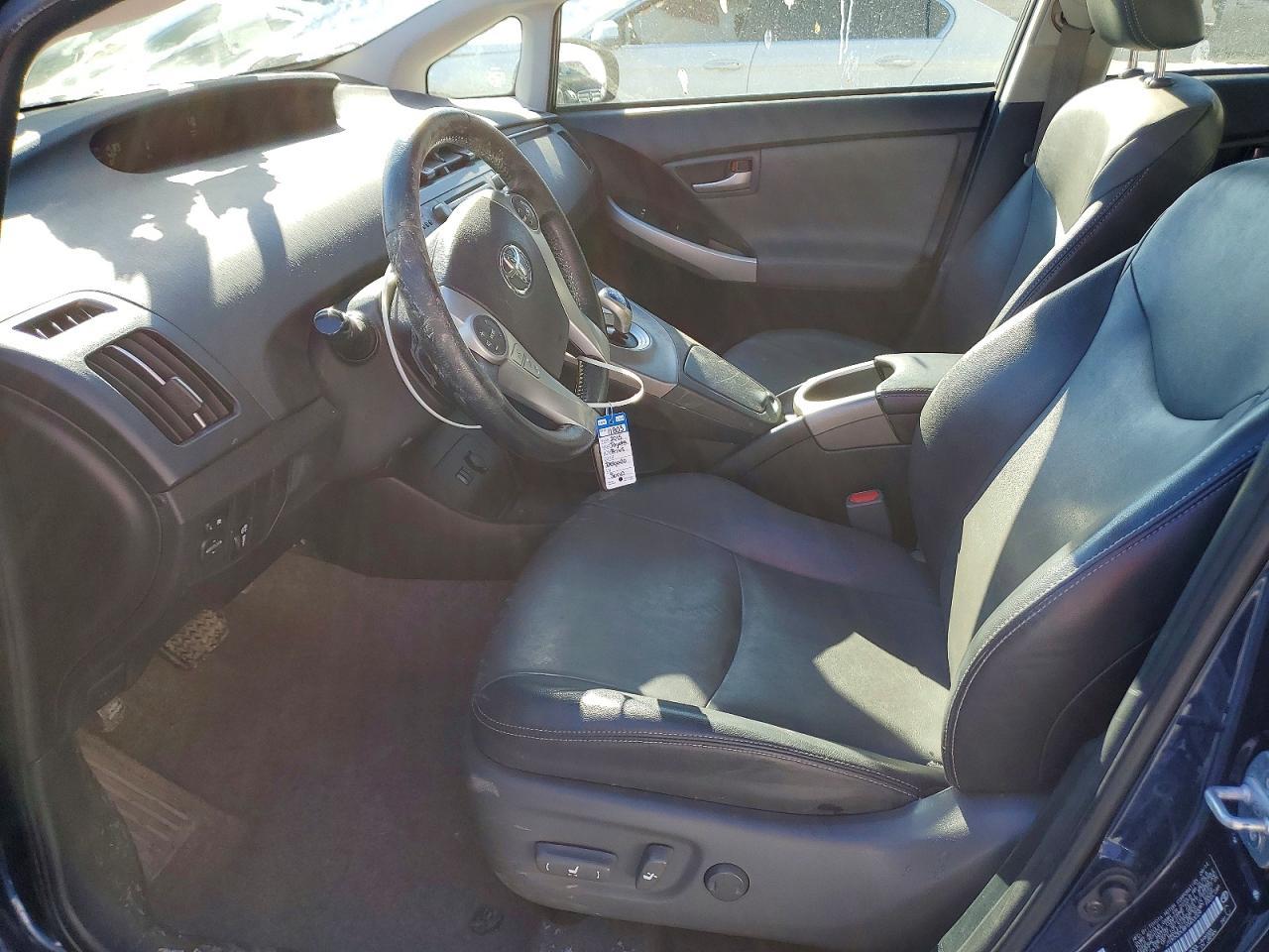 2015 TOYOTA PRIUS