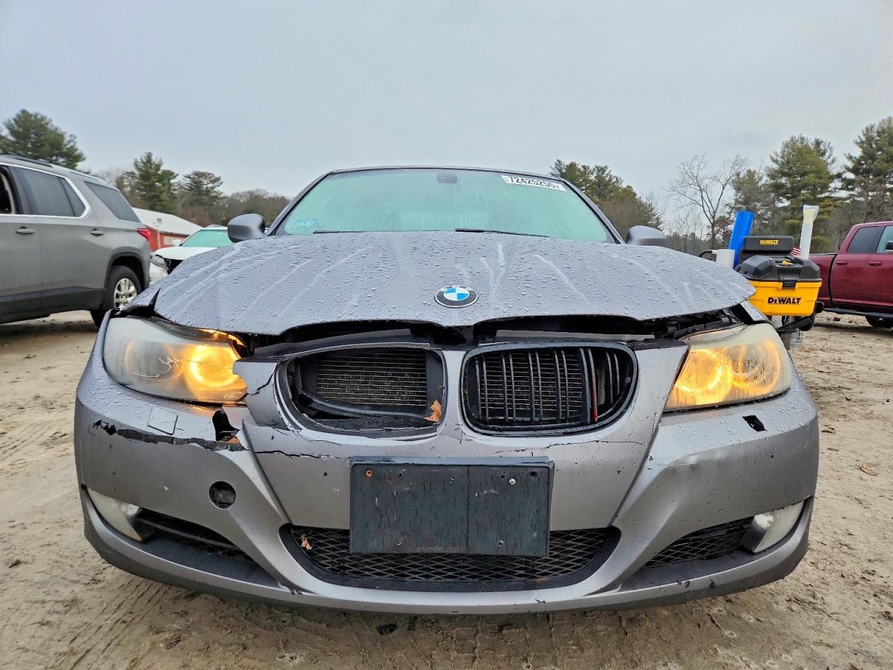2011 BMW 3 SERIES