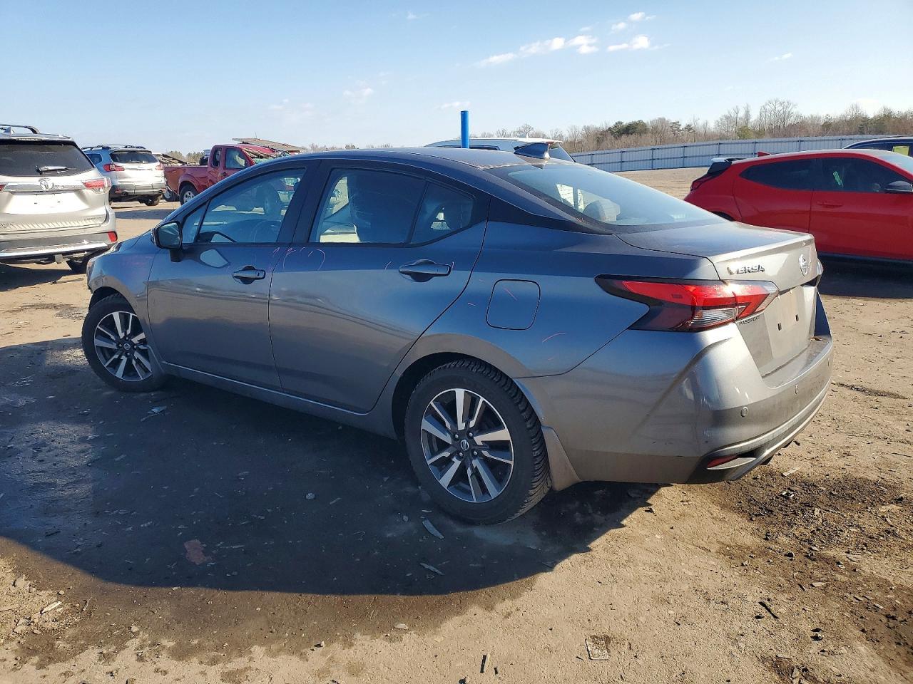 2020 NISSAN VERSA