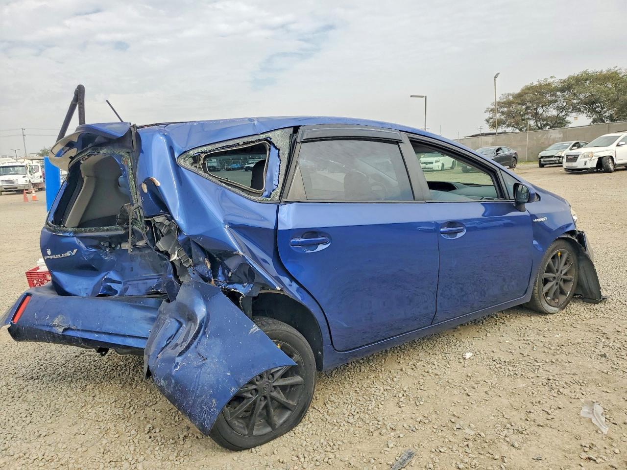 2013 TOYOTA PRIUS V