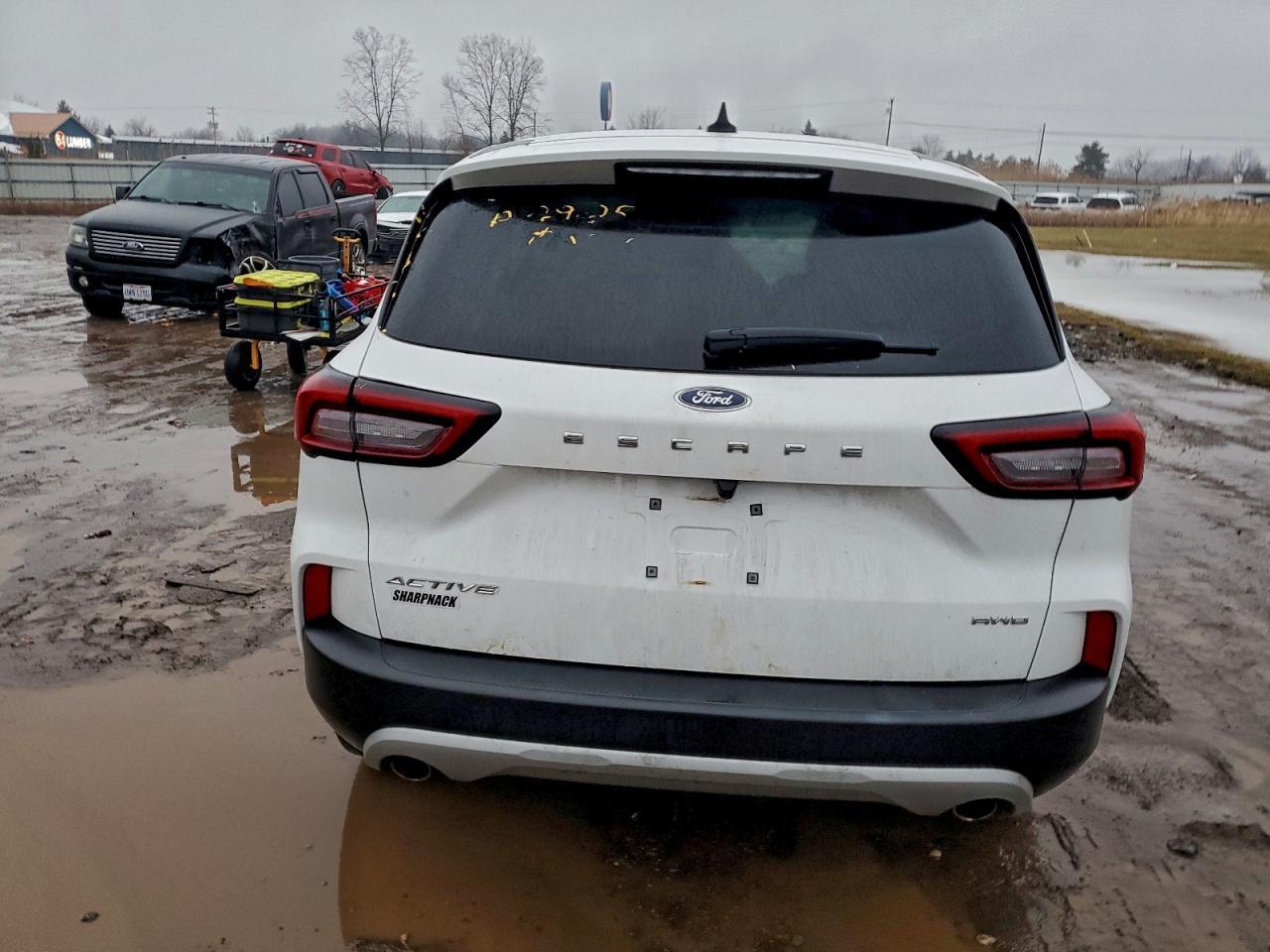 2023 FORD ESCAPE