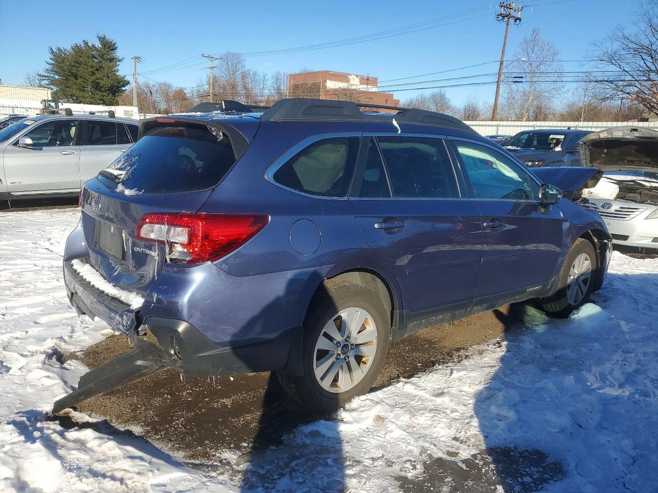2018 SUBARU Outback