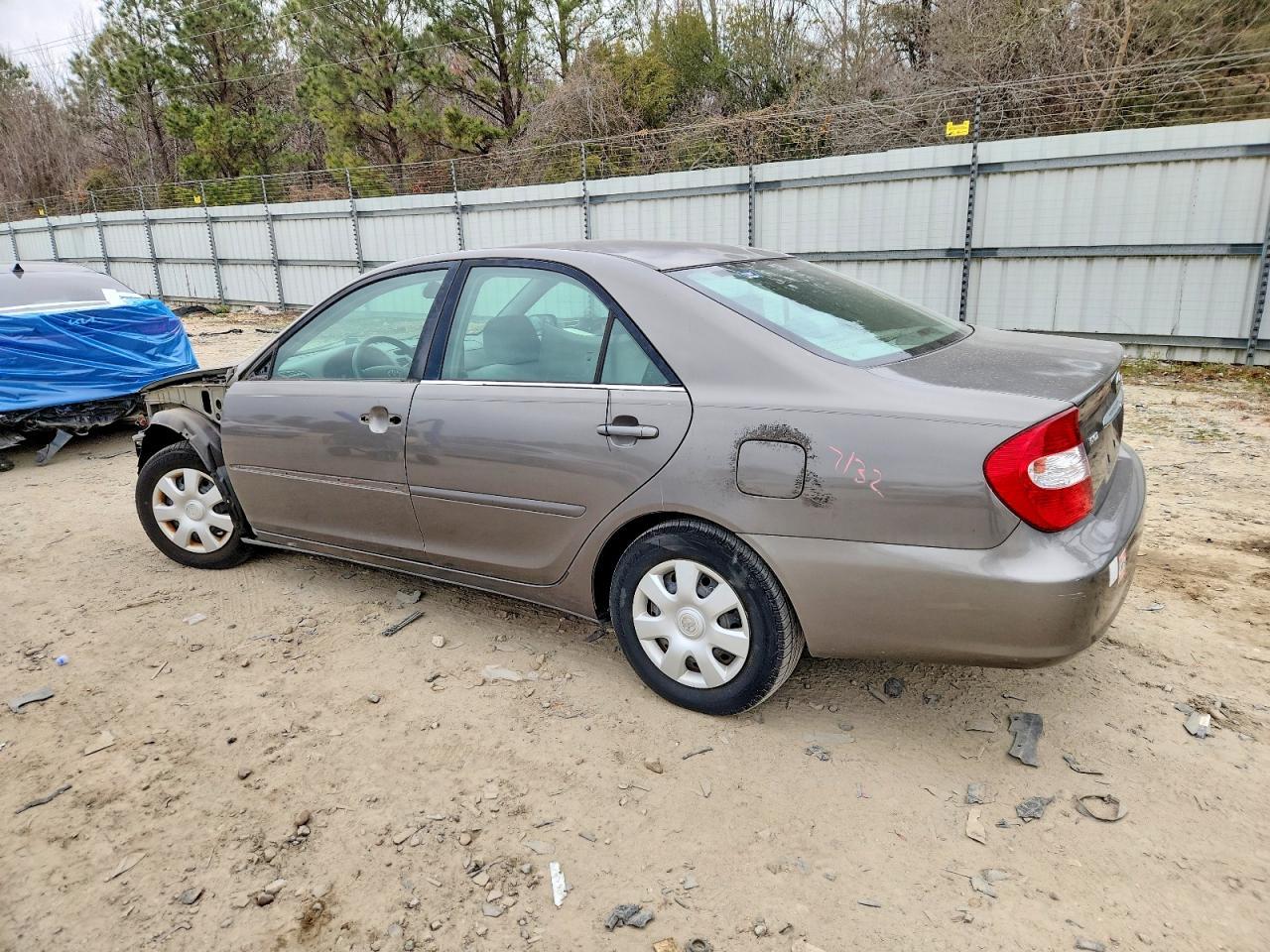 2004 TOYOTA CAMRY