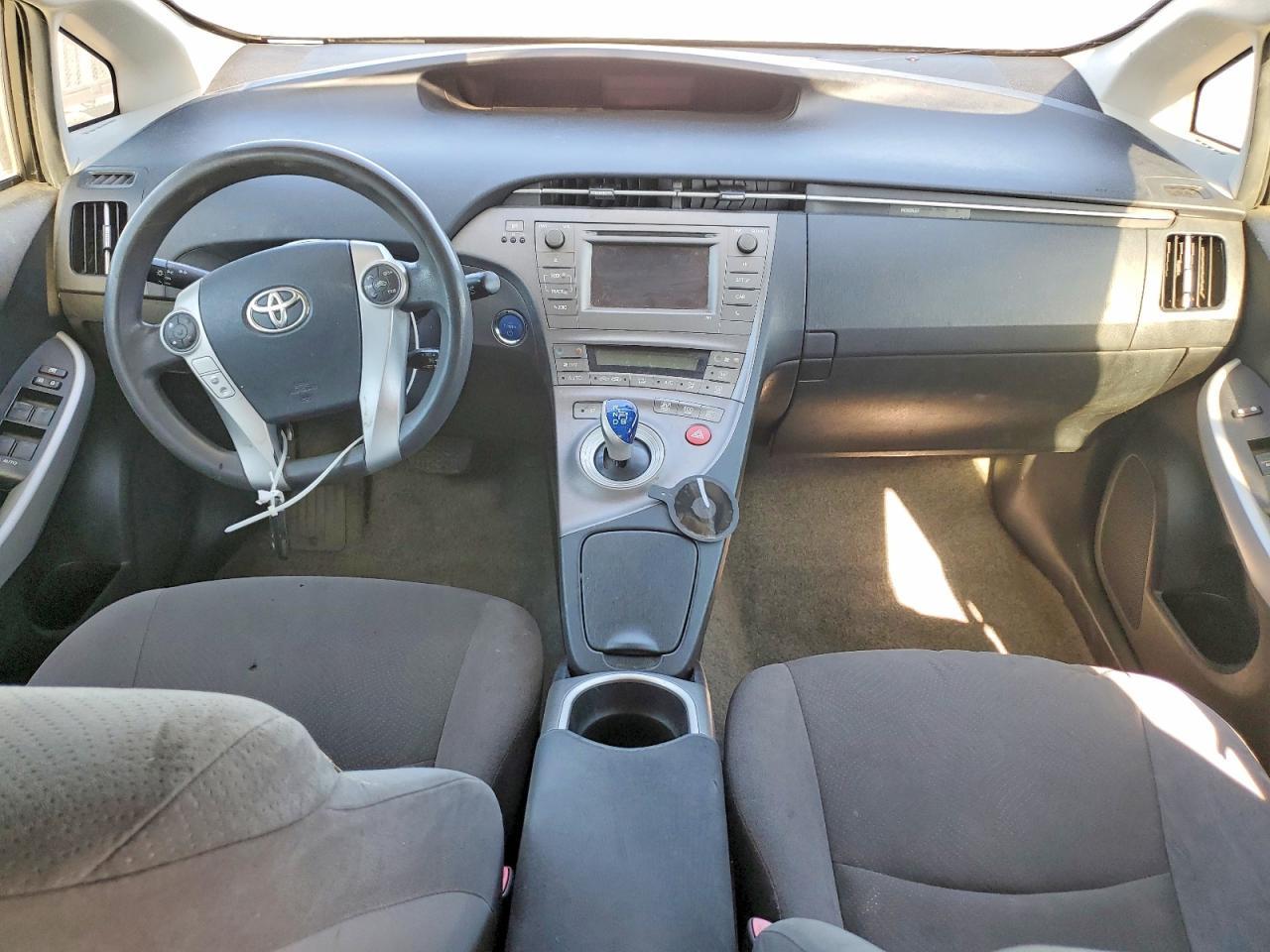 2013 TOYOTA PRIUS