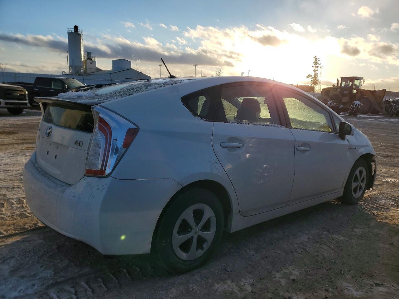 2015 TOYOTA PRIUS