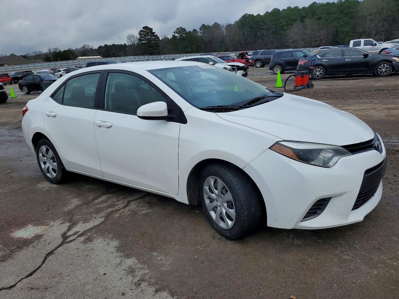 2016 TOYOTA COROLLA