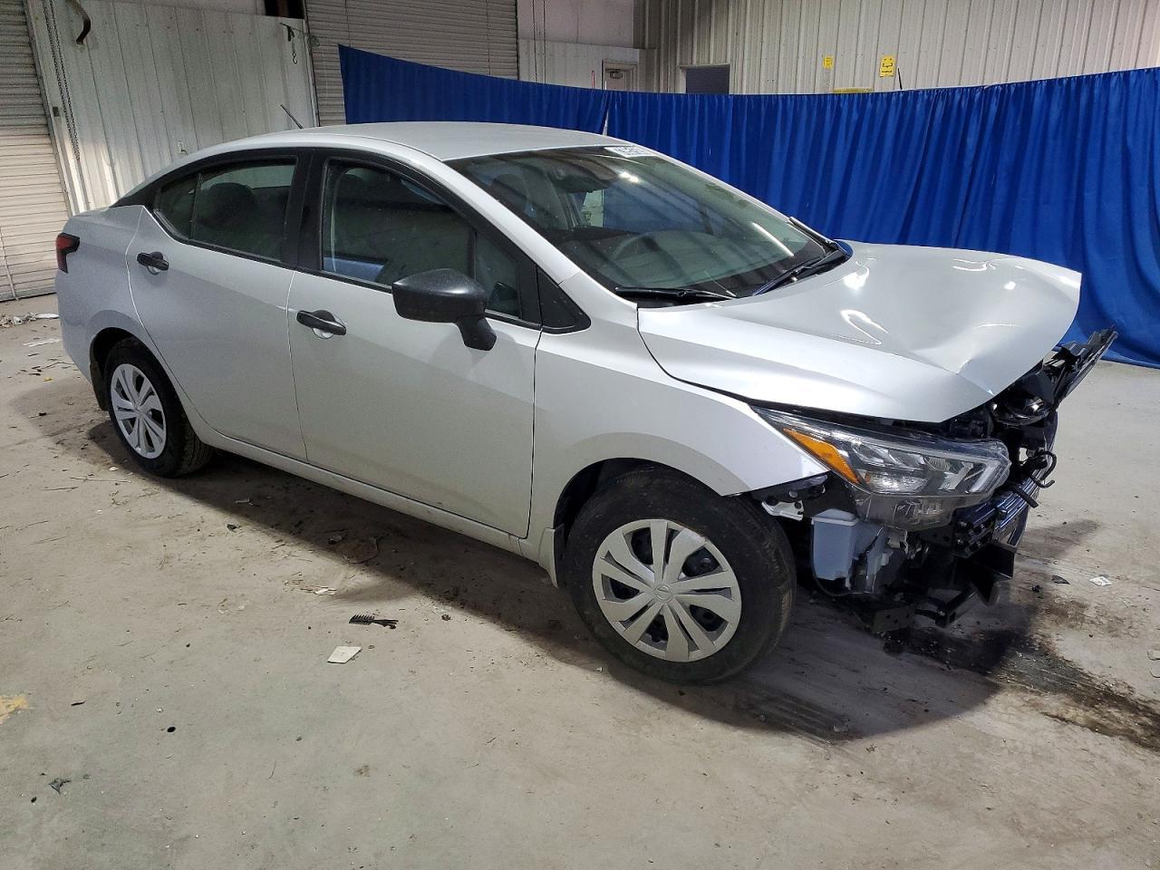 2025 NISSAN VERSA