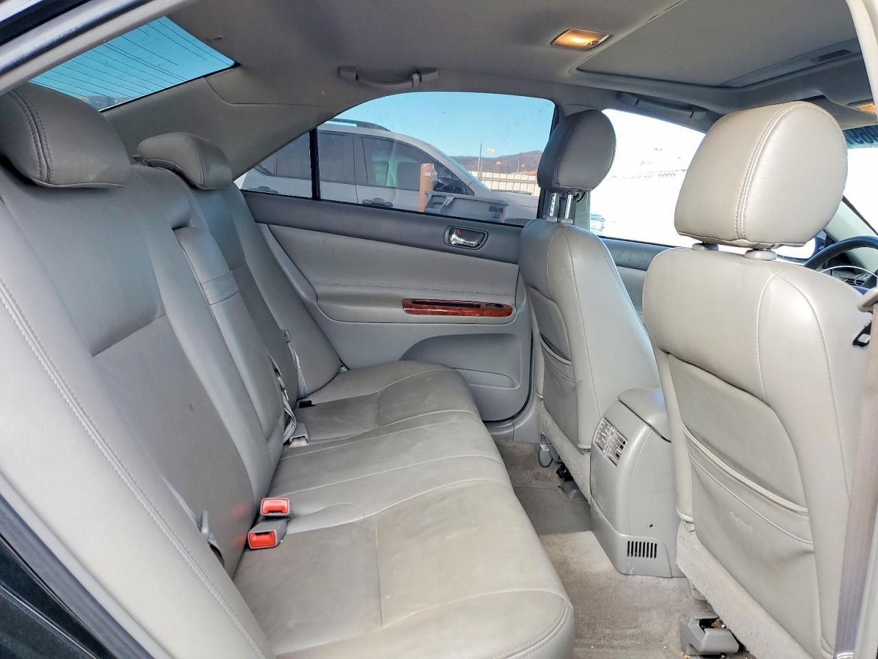 2004 TOYOTA CAMRY