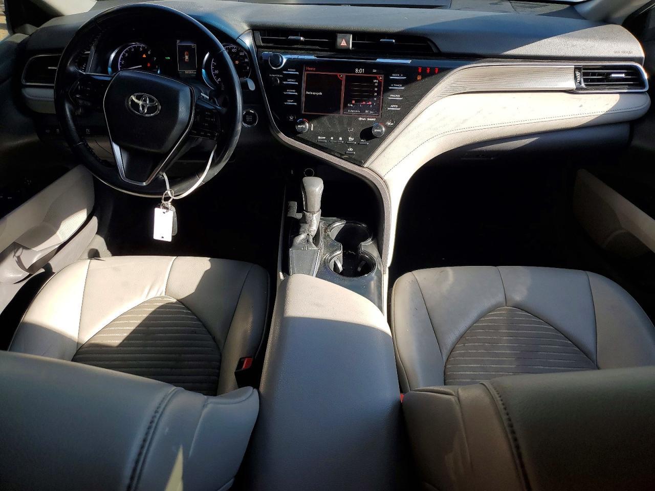 2019 TOYOTA CAMRY
