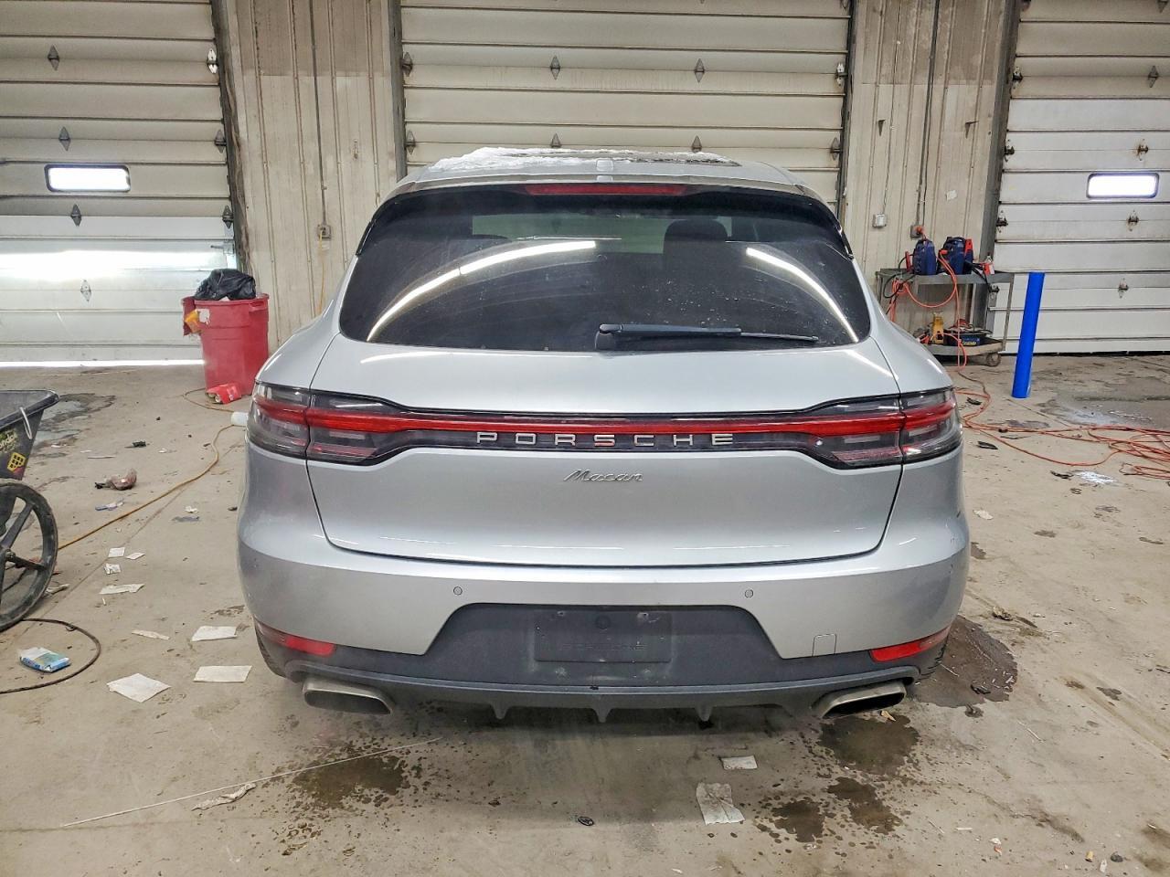 2021 PORSCHE Macan