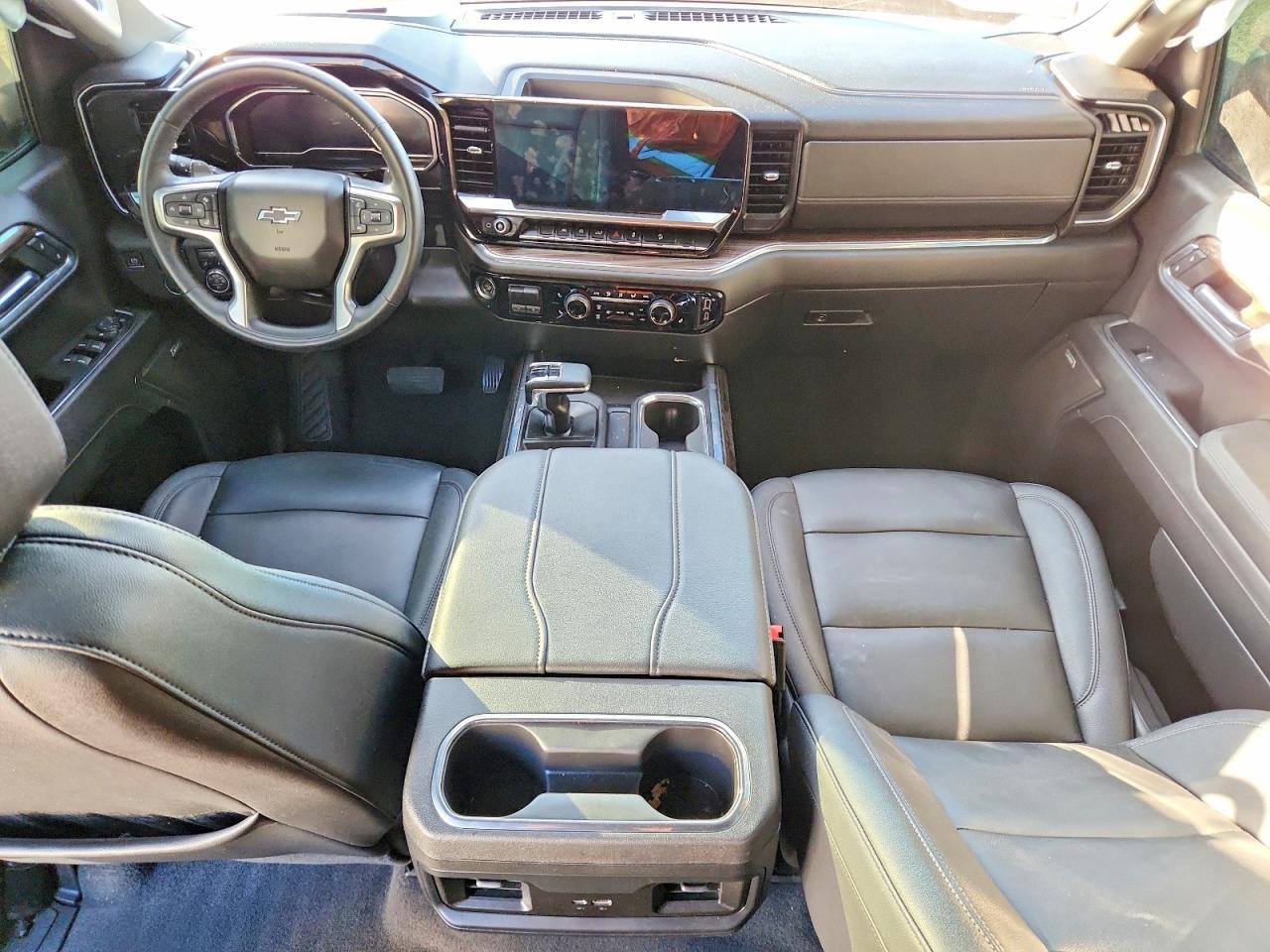 2024 CHEVROLET Silverado