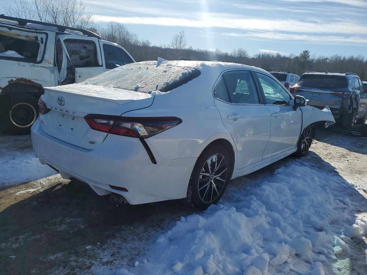 2022 TOYOTA CAMRY