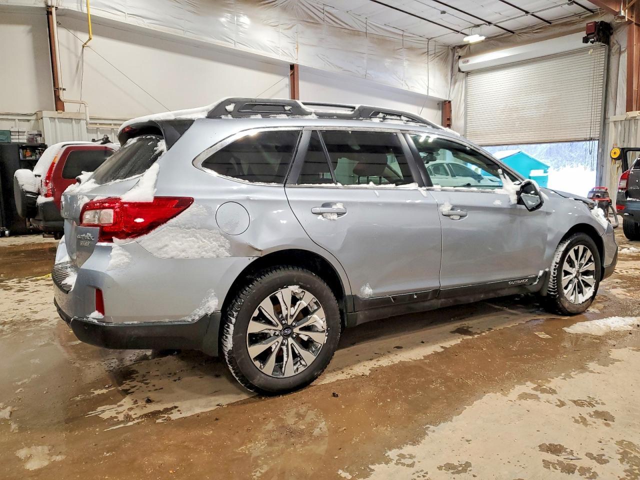 2017 SUBARU Outback