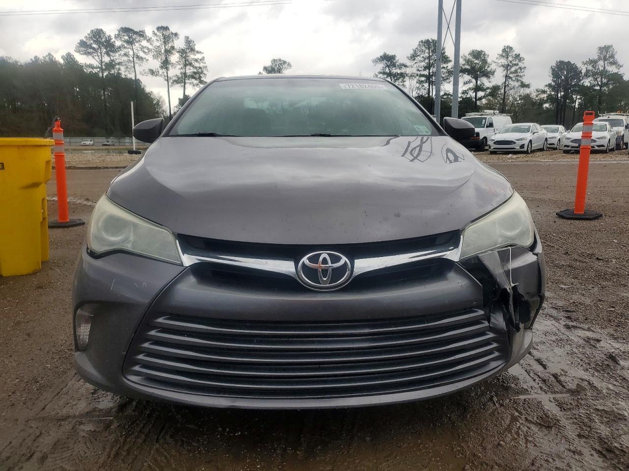 2016 TOYOTA CAMRY