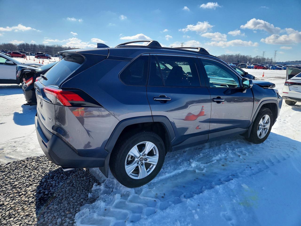 2019 TOYOTA RAV4