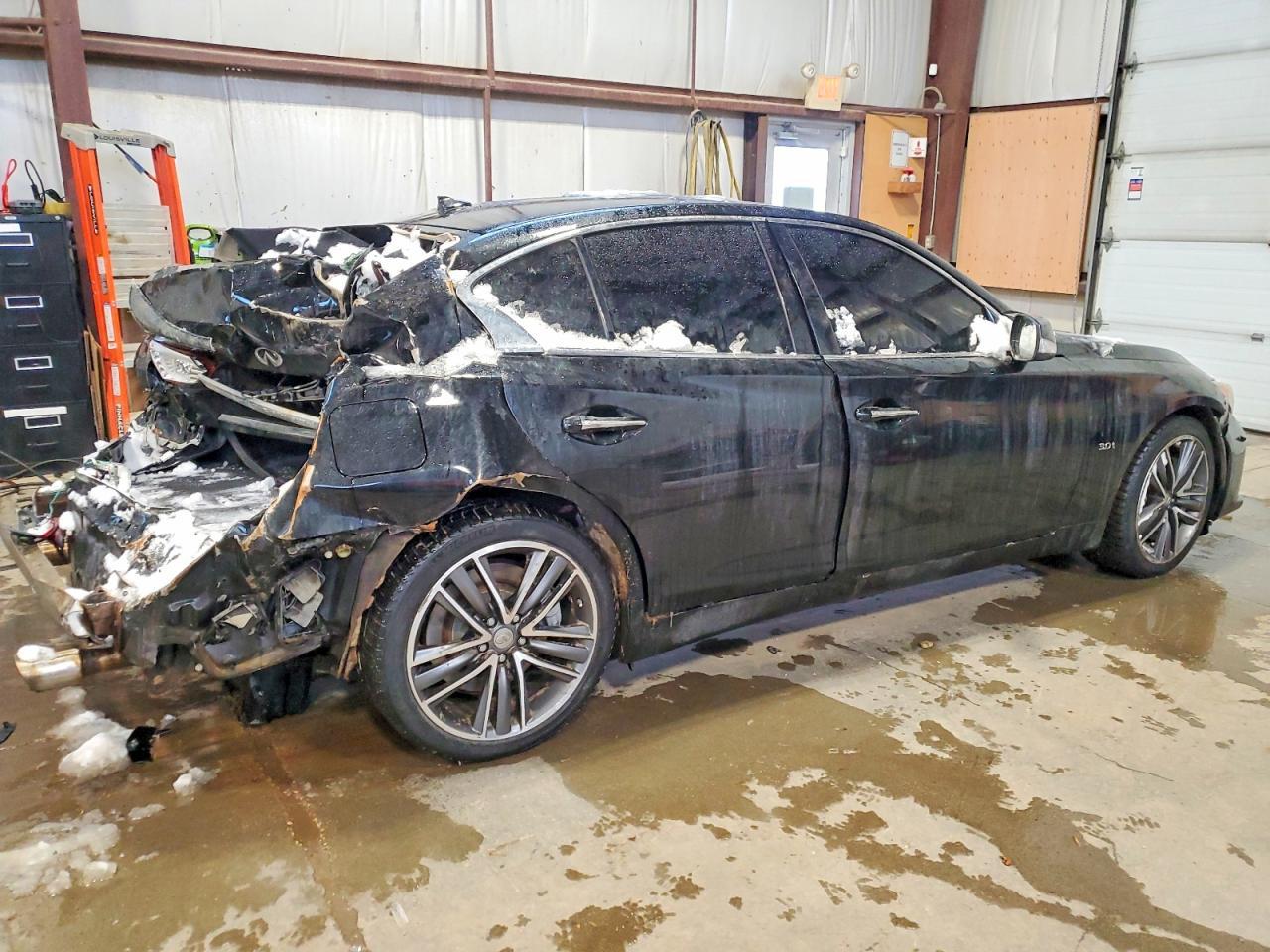 2016 INFINITI Q50