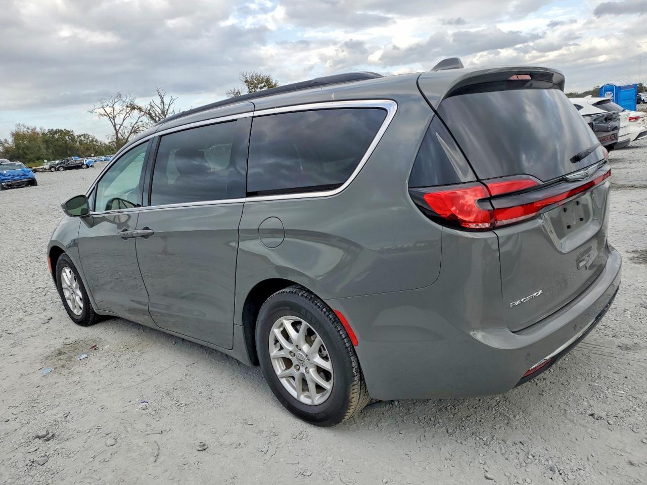 2022 CHRYSLER Pacifica