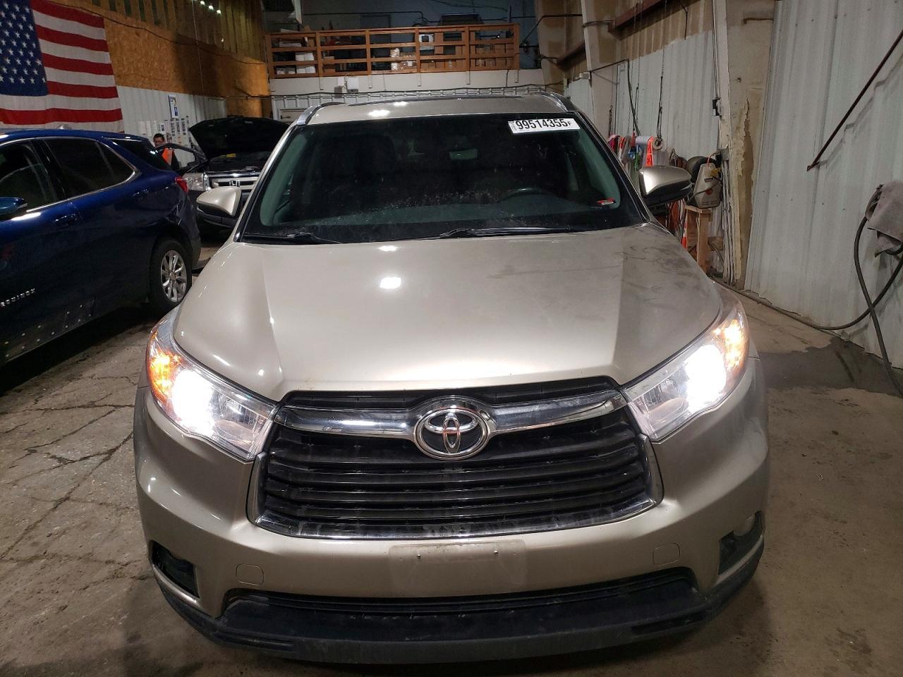 2015 TOYOTA HIGHLANDER