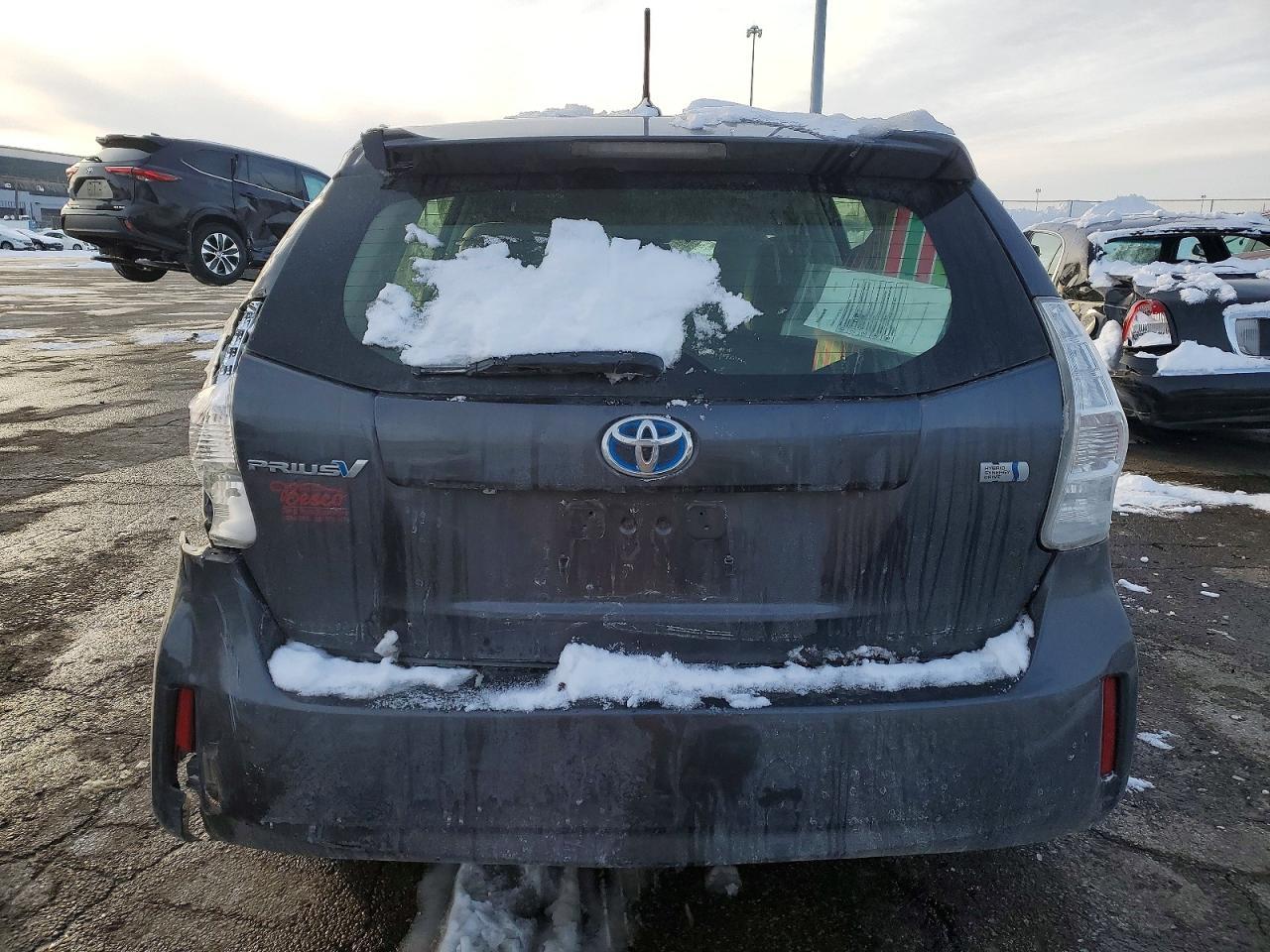 2013 TOYOTA PRIUS V