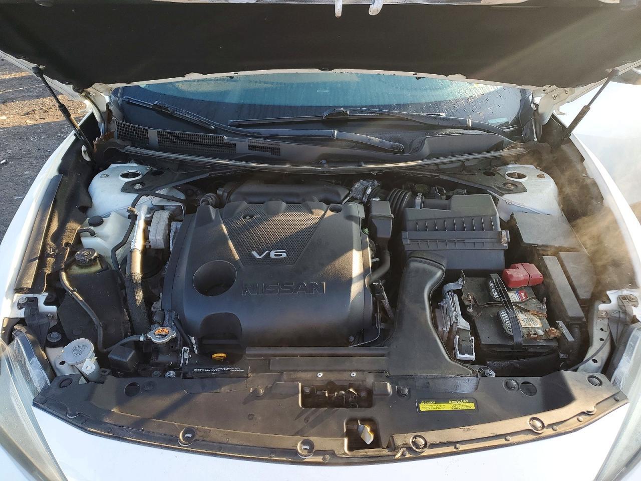 2017 NISSAN Maxima