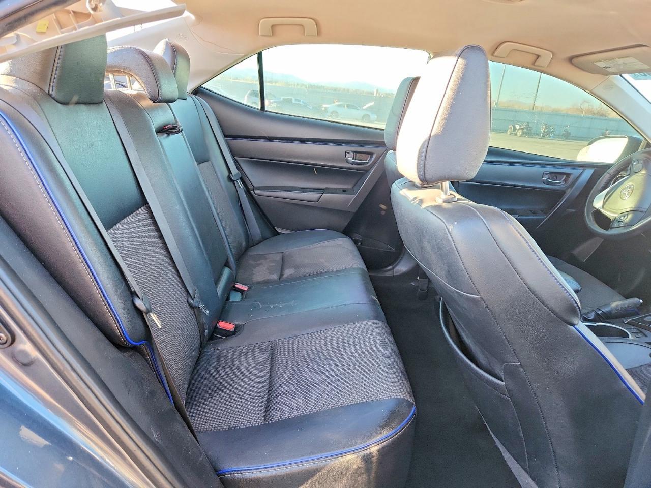 2017 TOYOTA COROLLA