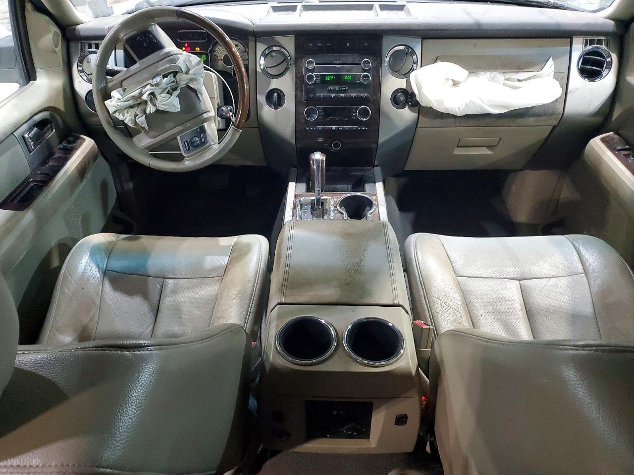2010 FORD Expedition