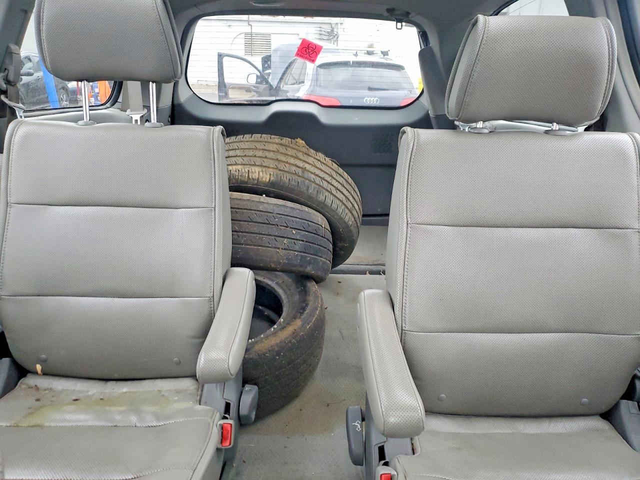 2008 NISSAN Quest