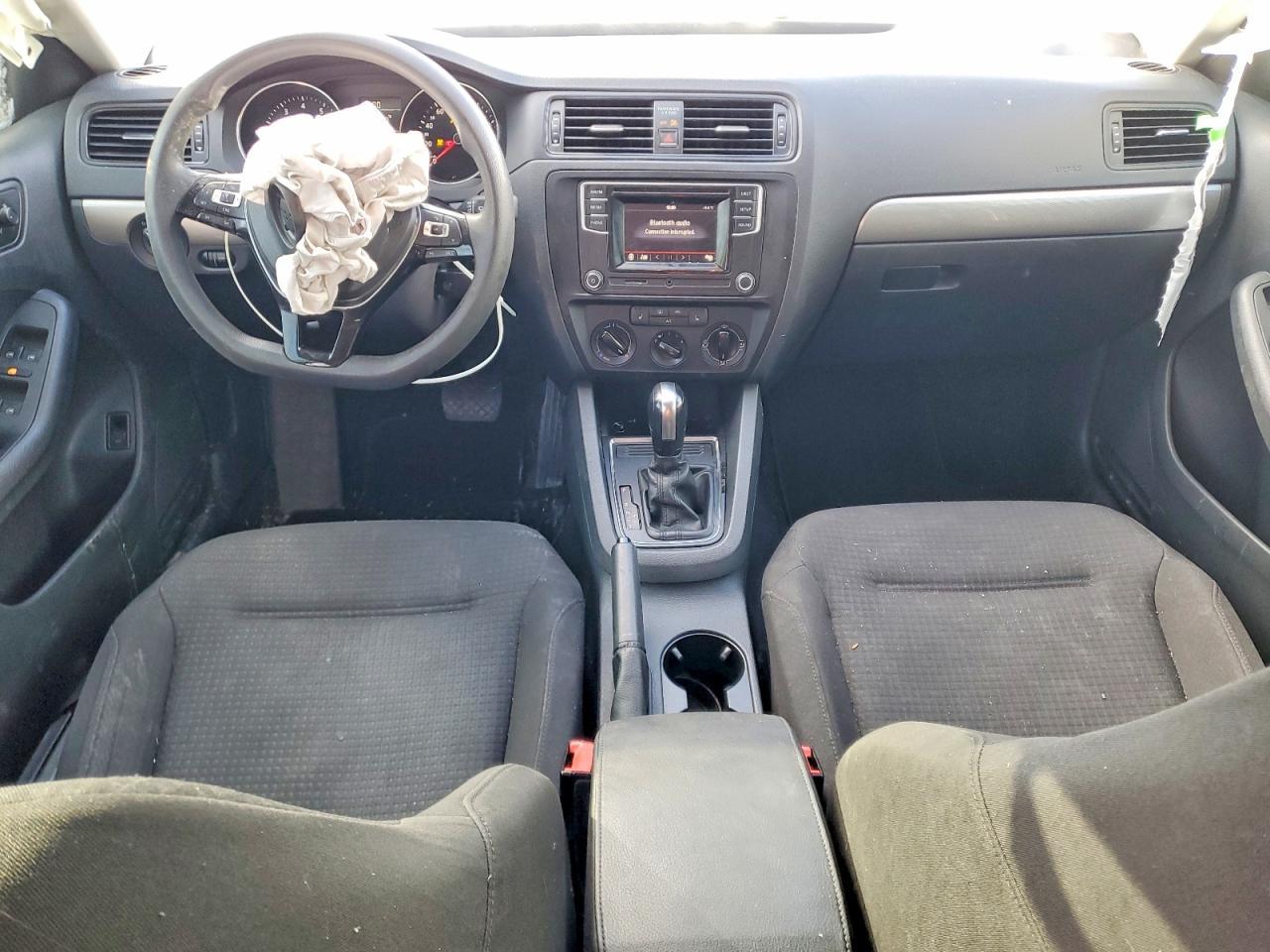 2016 VOLKSWAGEN JETTA