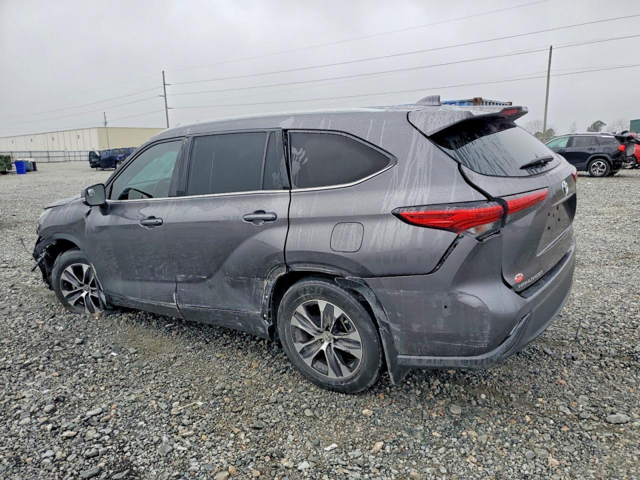 2022 TOYOTA HIGHLANDER