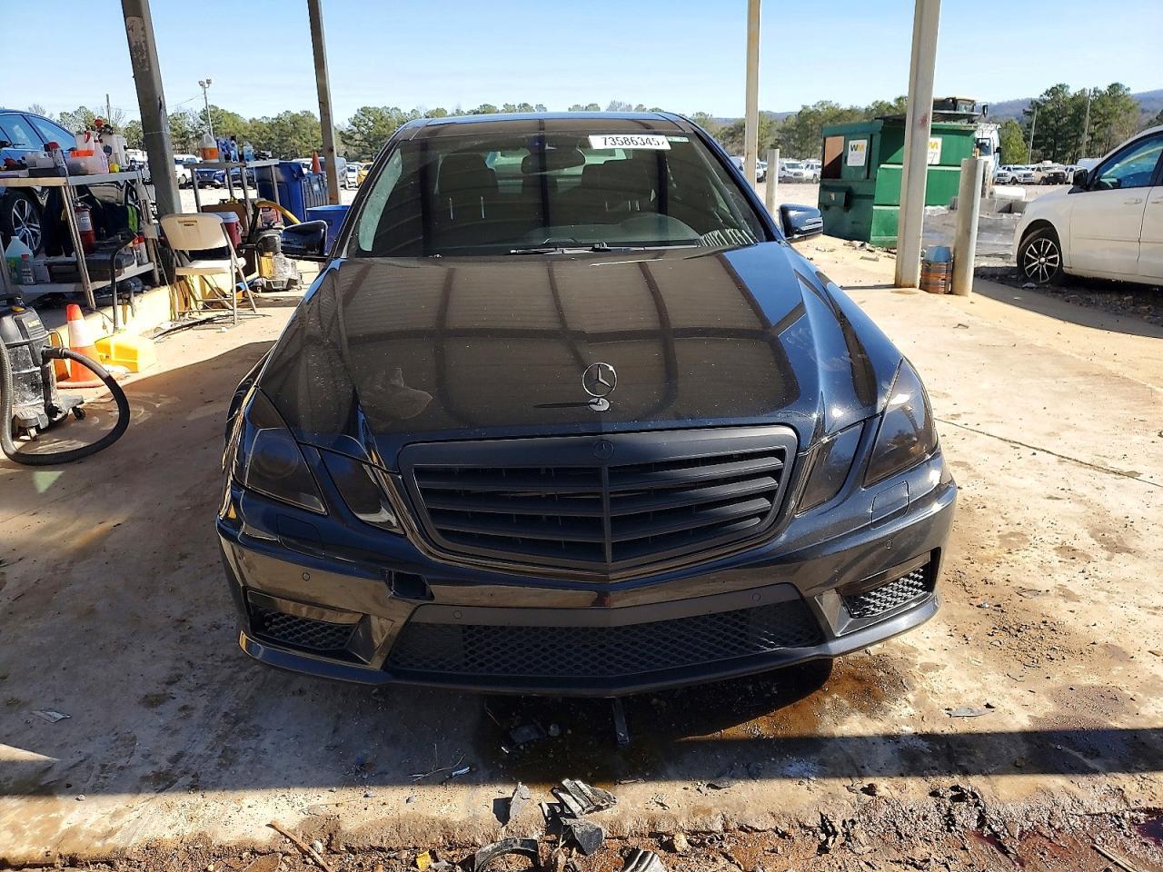 2011 MERCEDES-BENZ E-Class