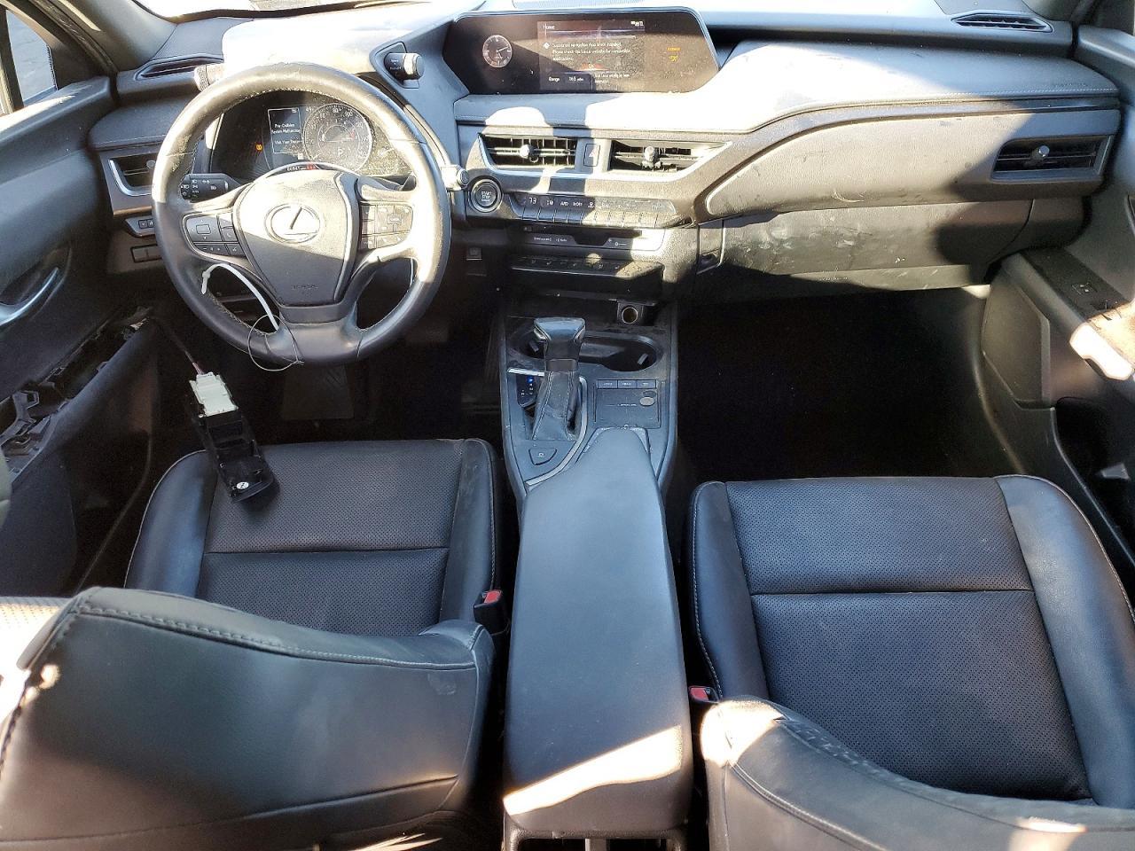 2019 LEXUS UX 200