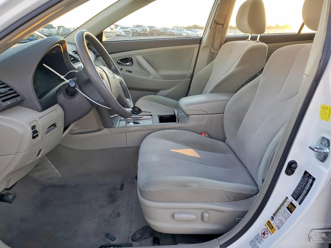 2011 TOYOTA CAMRY