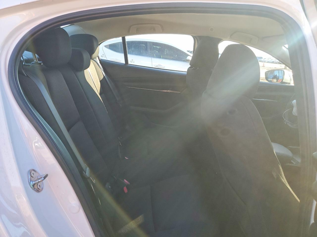 2019 MAZDA 3