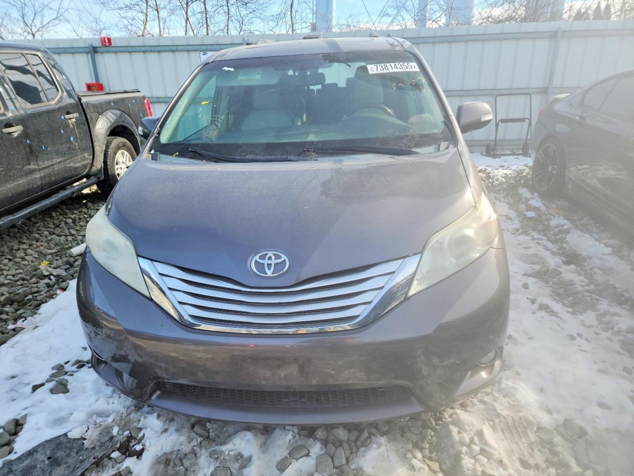 2013 TOYOTA SIENNA