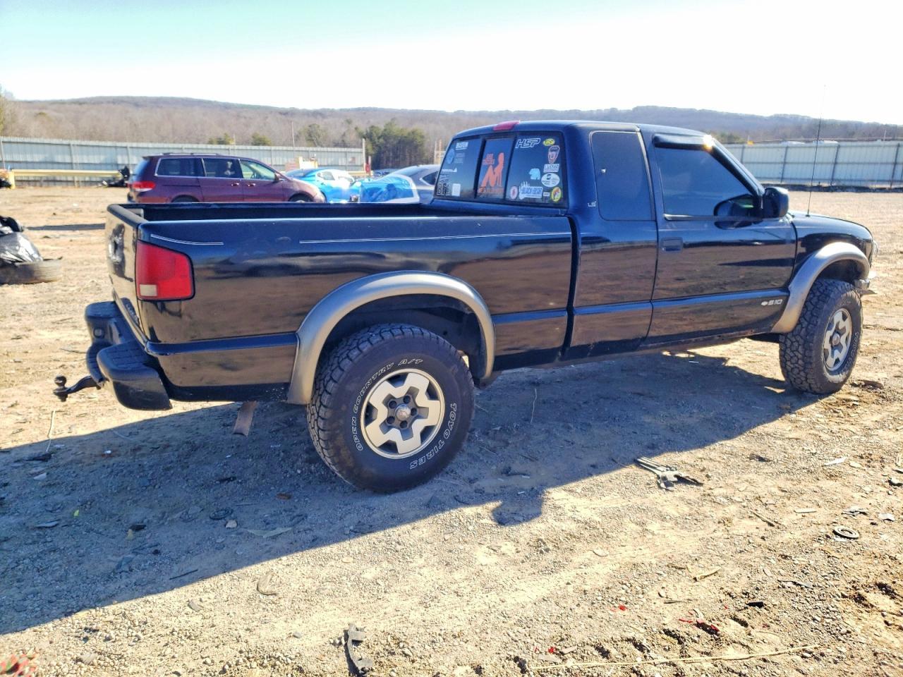 2000 CHEVROLET S10