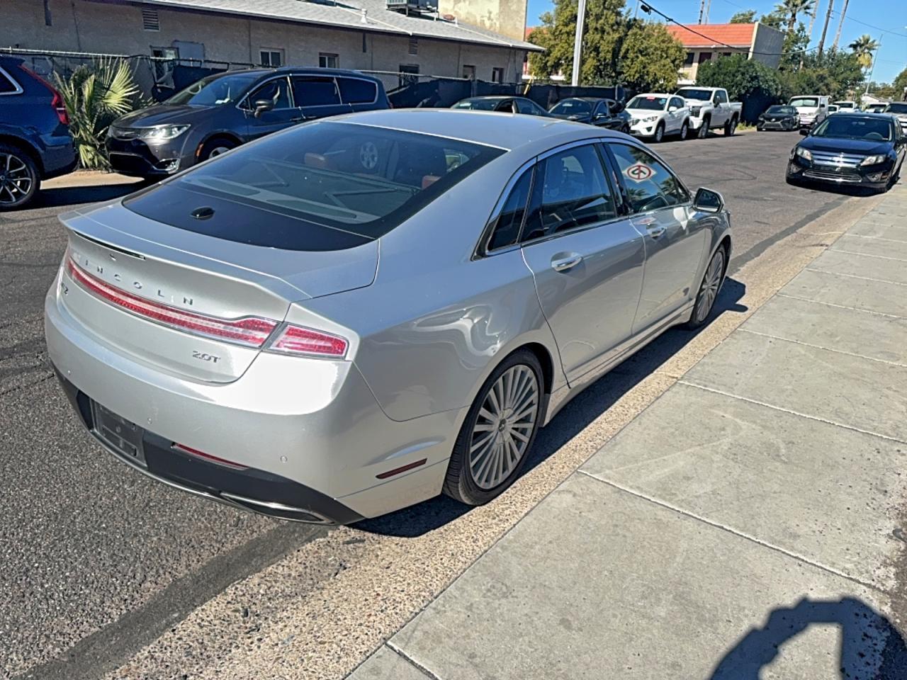 2017 LINCOLN MKZ