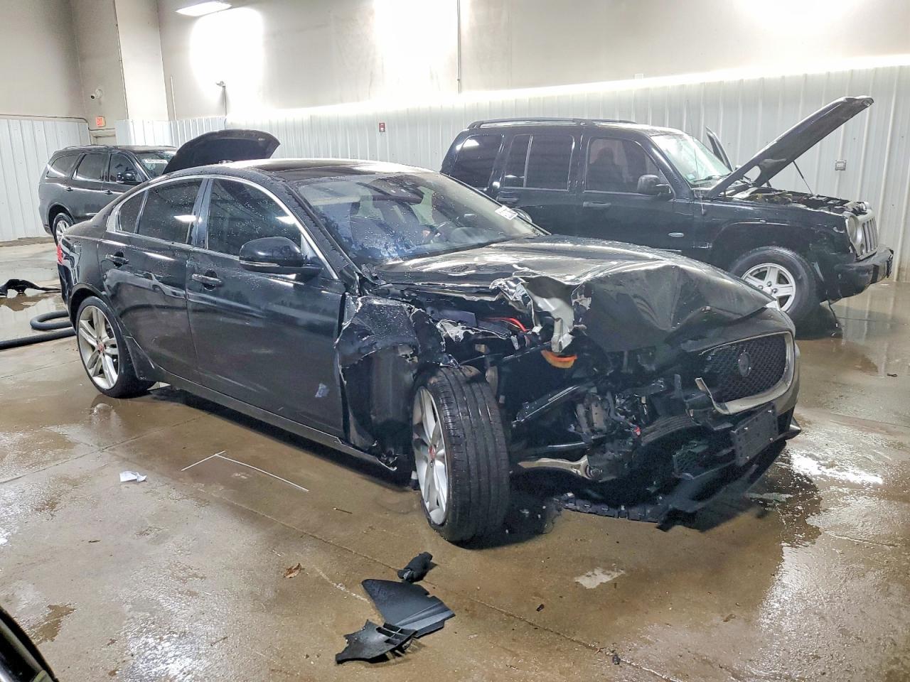 2017 JAGUAR XE