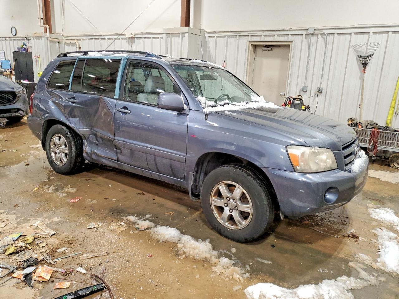 2006 TOYOTA HIGHLANDER